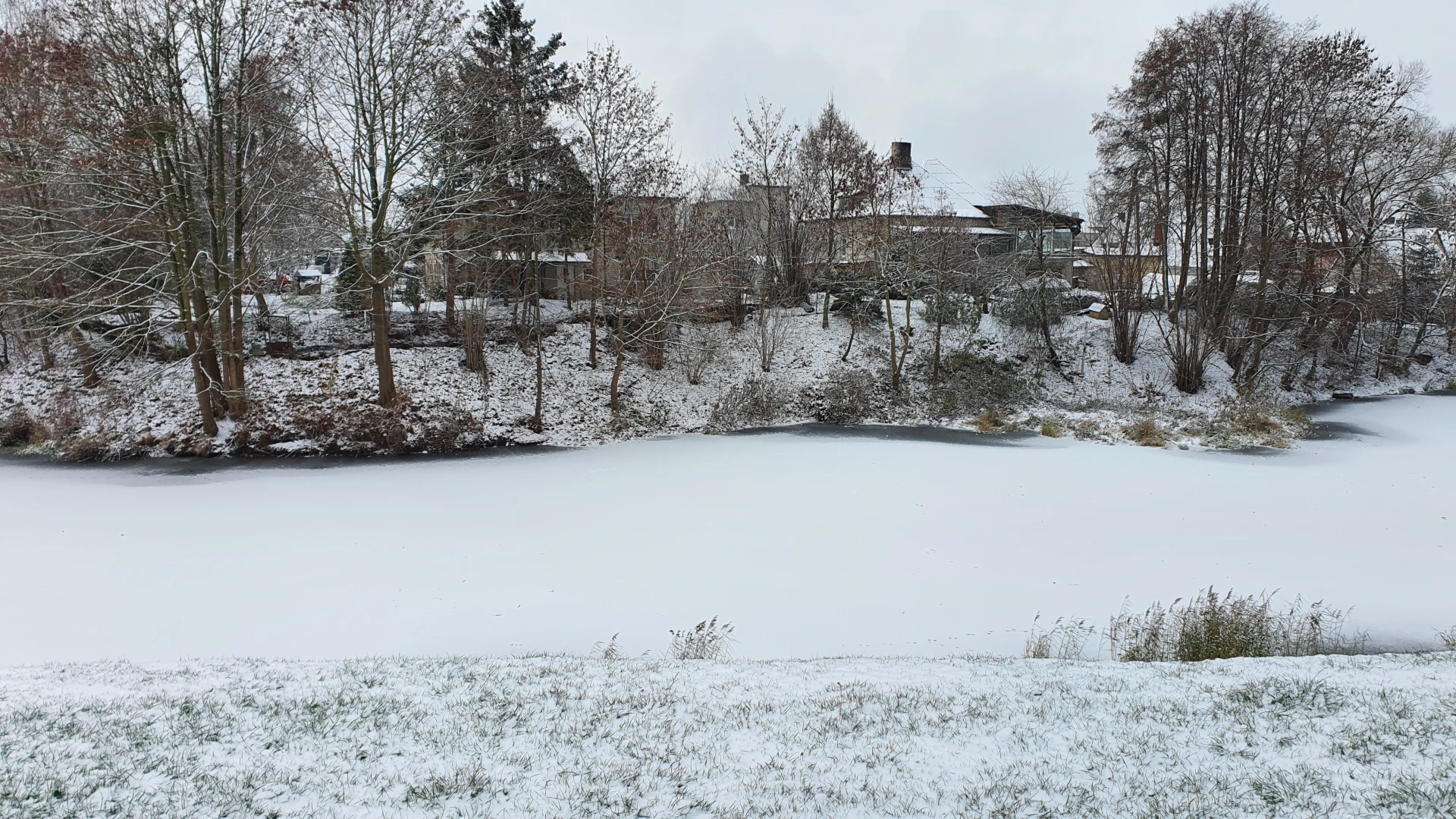 Winter 2 (December 2022), Used in channel outros and stream screens.